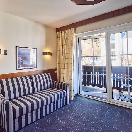 Hotel Pinzgauerhof By Alpeffect 3*