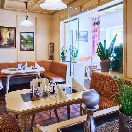 Hotel Pinzgauerhof By Alpeffect 3*