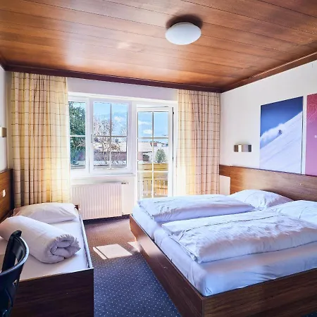 Pinzgauerhof By Alpeffect 3* Zell am See