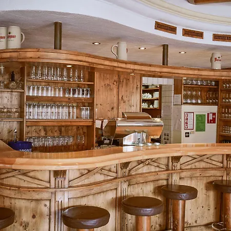 Hotel Pinzgauerhof By Alpeffect 3*