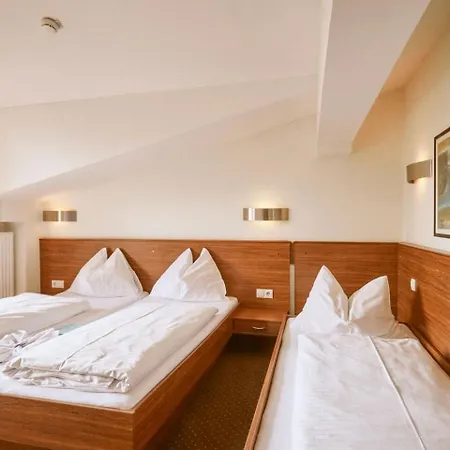 Hotel Pinzgauerhof By Alpeffect 3*
