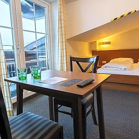 Hotel Pinzgauerhof By Alpeffect 3*